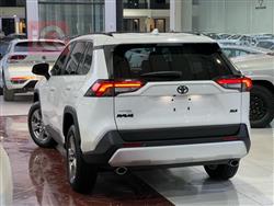 تۆیۆتا ڕاڤ 4